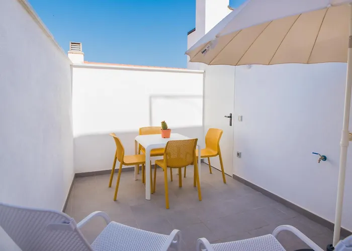 Cozy Modern Flat Terrace 2 Bedrooms 2 Bathrooms
